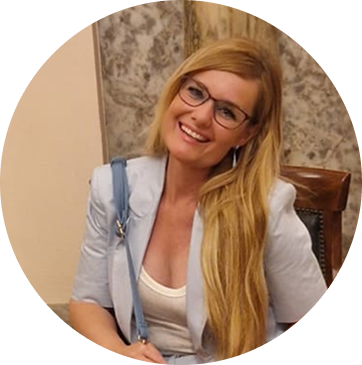 Laura Sanz García - Procuradora de los tribunales